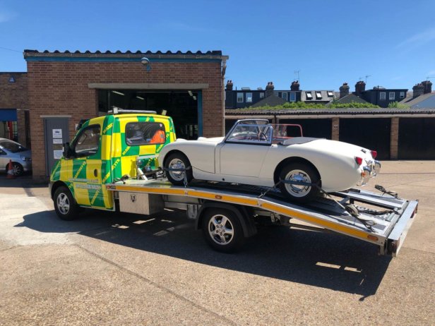 classic car breakdown